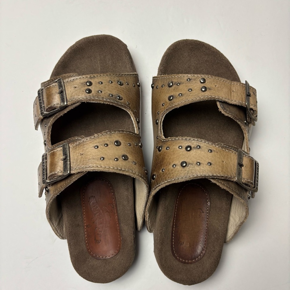 NEW Freebird by Steven‎ Asher Studded Sandals in the color stone size 7 - Picture 3 of 17
